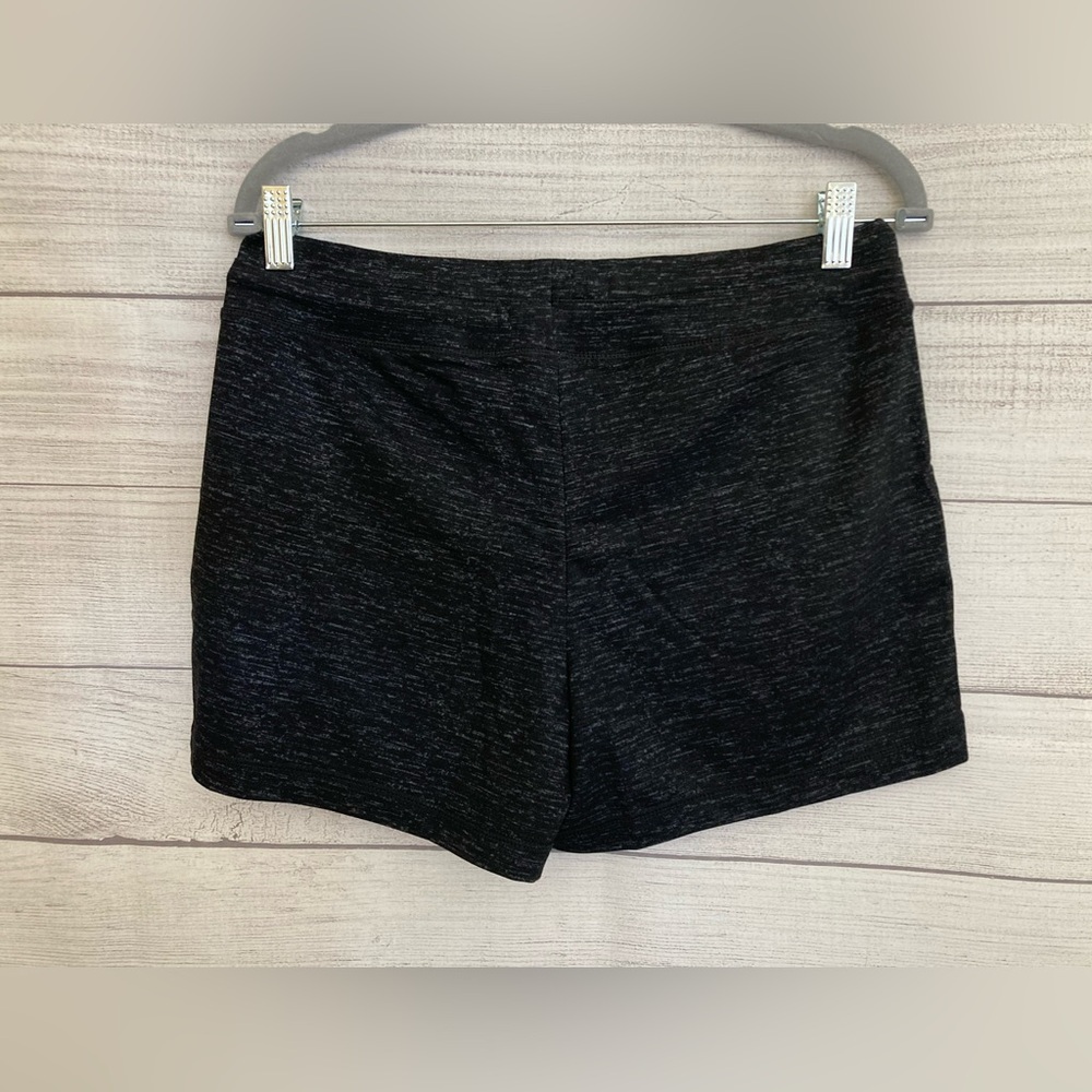 32 Degrees | NWT Ladies Fleece Shorts - Picture 2 of 8